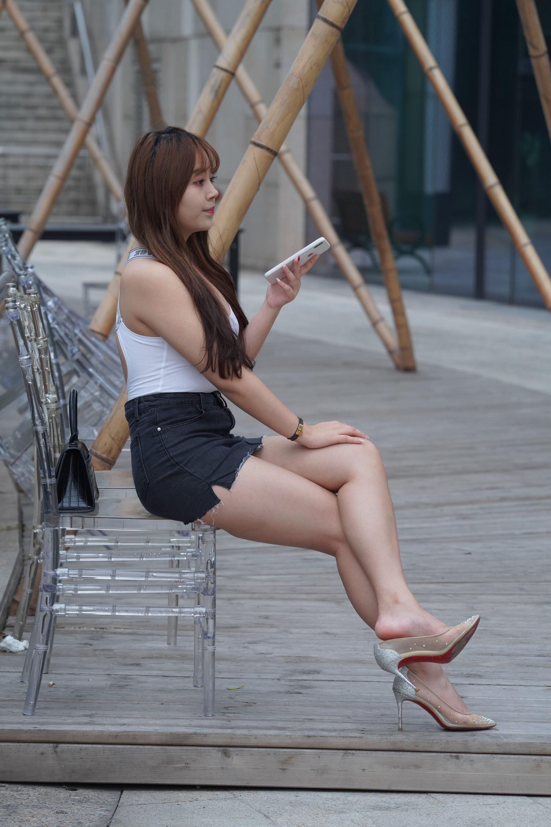 街拍 透明高跟热裤美女(328)