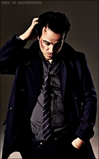 Andrew Scott 3FvfPnPI_o