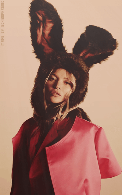 Kate Moss IrwRBh5i_o