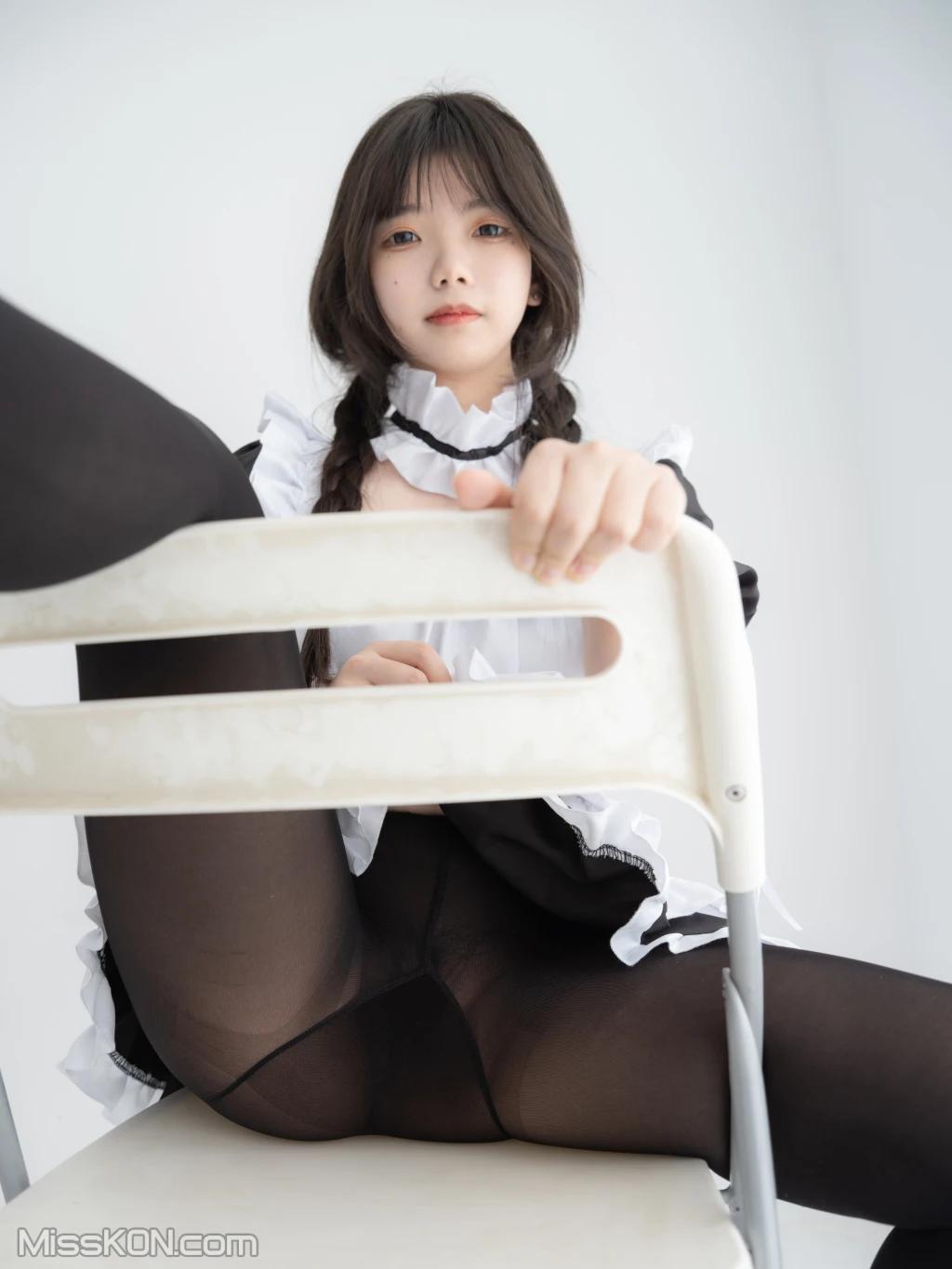 [紧急企划] 奶昔: 内部 黑丝女仆 (50 photos)(23)