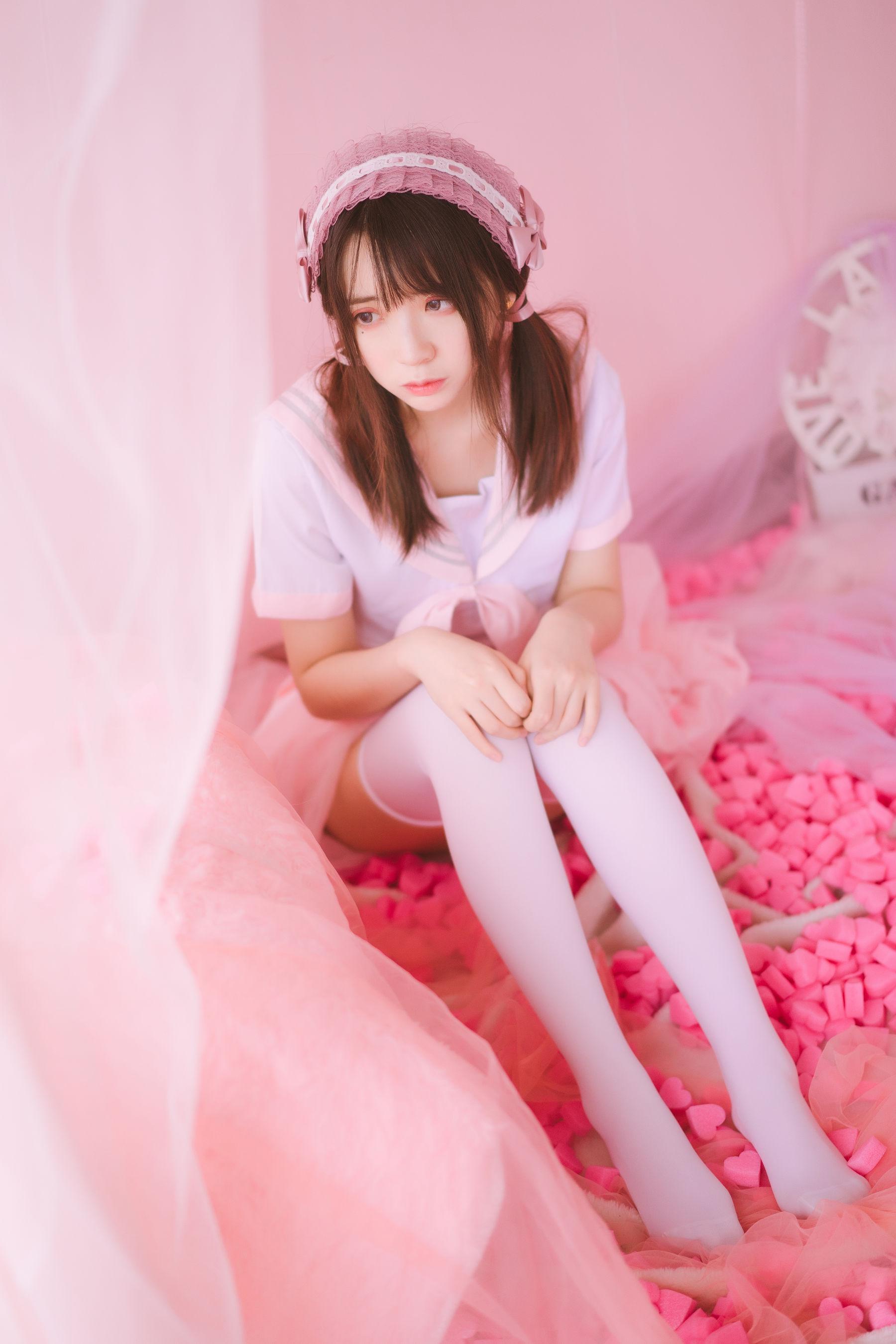 疯猫ss《丝袜狂想曲(粉)》 [萝莉COS] 写真集(40)