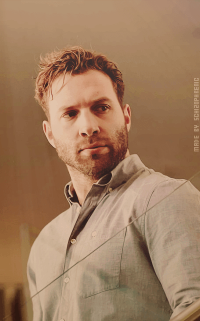 Jai Courtney Yr3crfXc_o