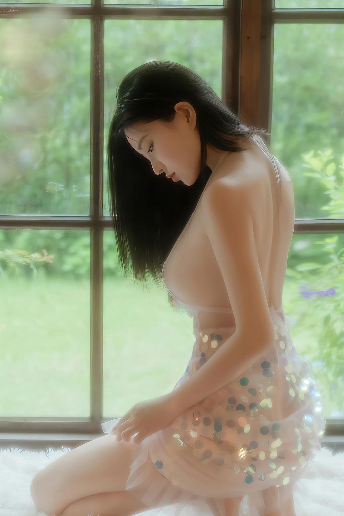 年年Nnian, 写真集 窗前(28)