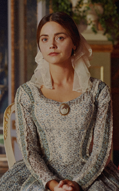 Jenna Coleman Uw4dd8r3_o