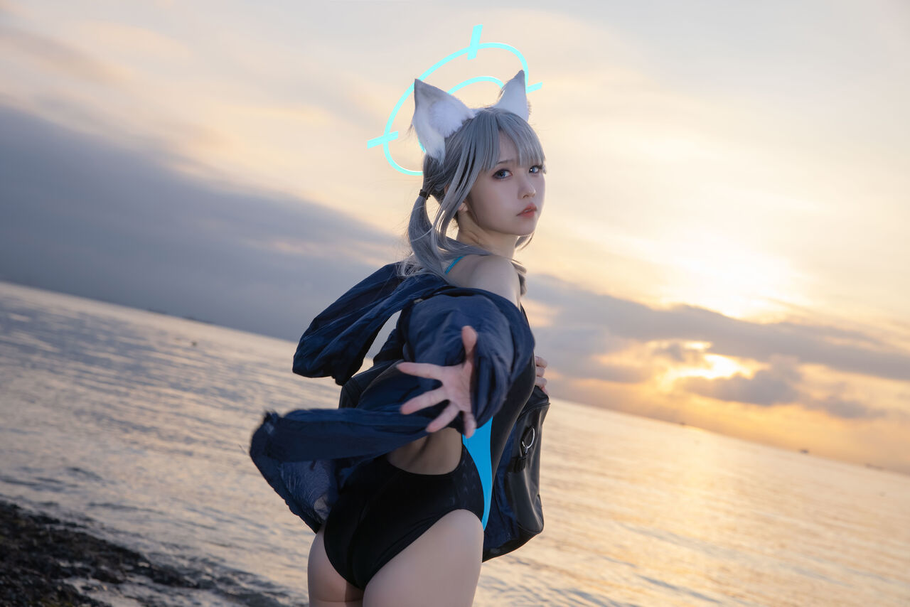 G44不会受伤 - Shiroko Sunaookami Swimsuit