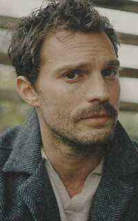 Jamie Dornan Ue6O4ibb_o