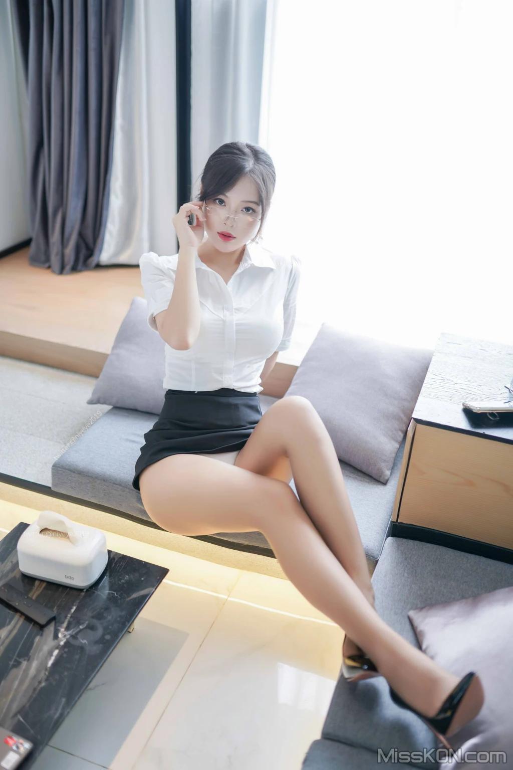 Coser@白烨: 秘书的私人时间2.0 (72 photos )(64)