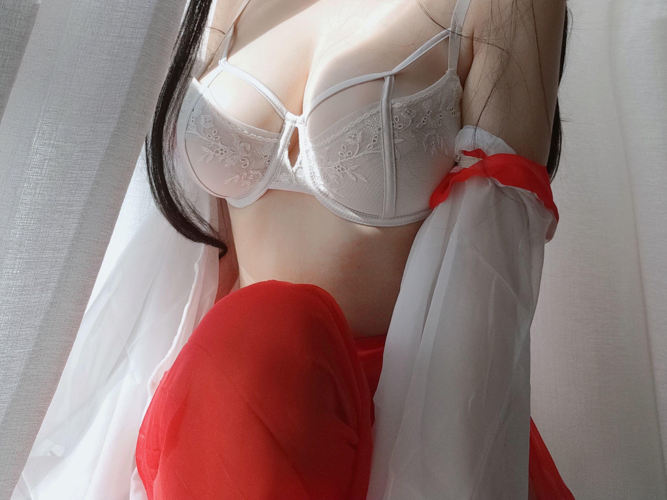 [网红COSER] 动漫博主小仓千代w – 巫女 写真集(31)