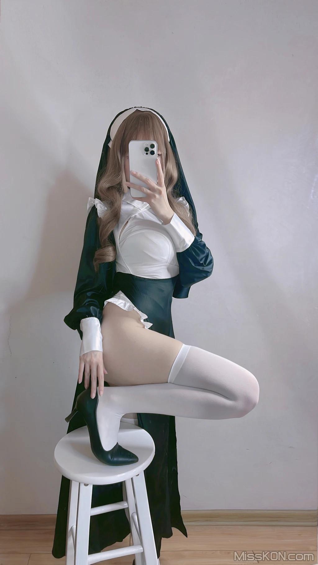 Coser@miko酱ww: mikoの白丝01 (241 photos)(223)