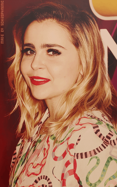 Mae Whitman DUtykgh4_o