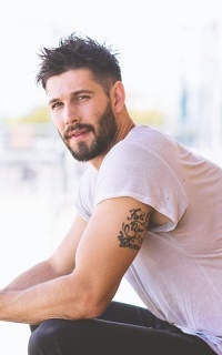 Casey Deidrick XREg6Hk1_o