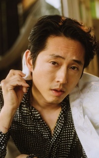 Steven Yeun KxOXrynf_o