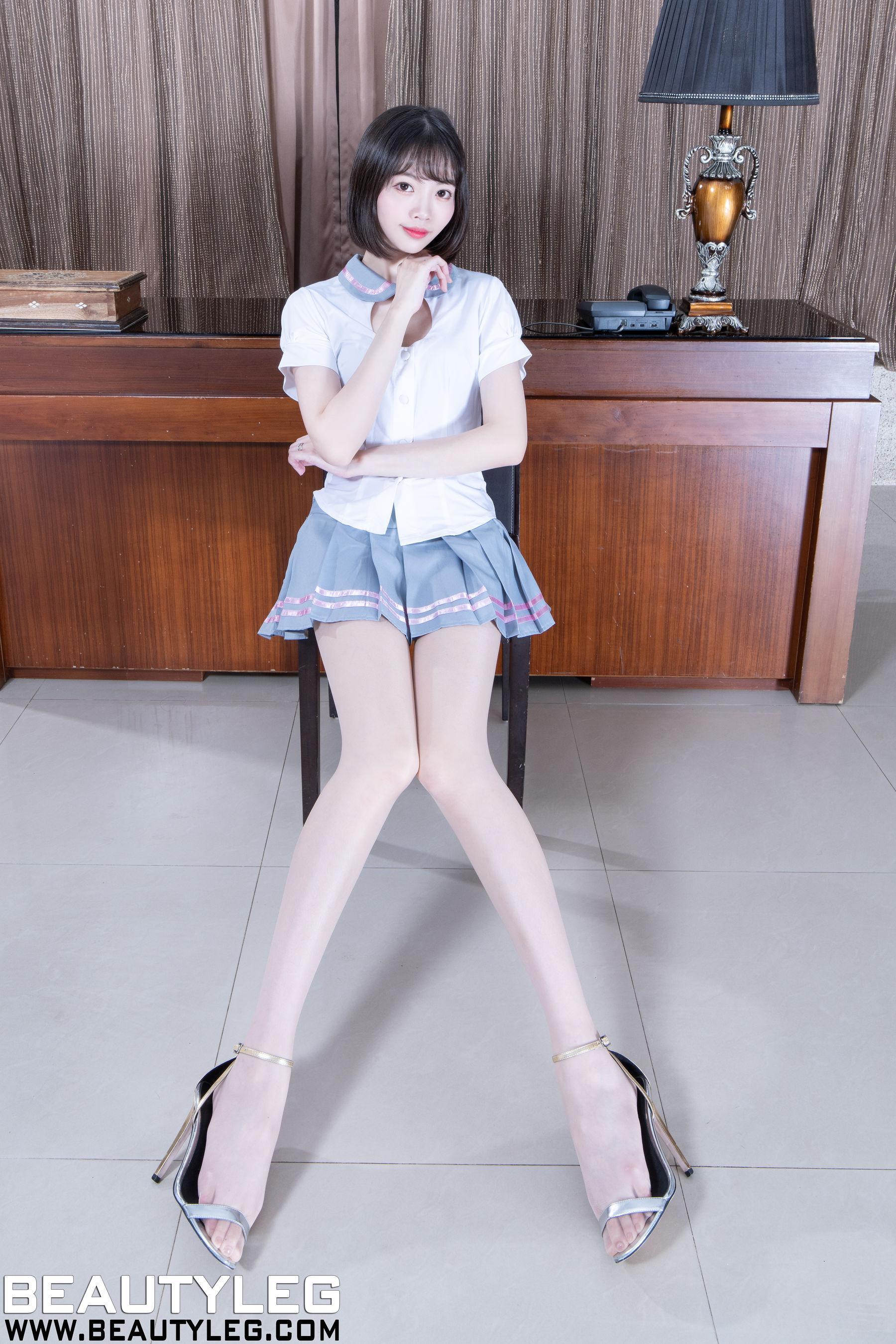 [Beautyleg] No.1976 Joanna 《肉丝制服》 写真集(31)