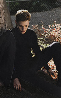 sherwood - Dominic Sherwood - Page 9 EJEPtUZm_o