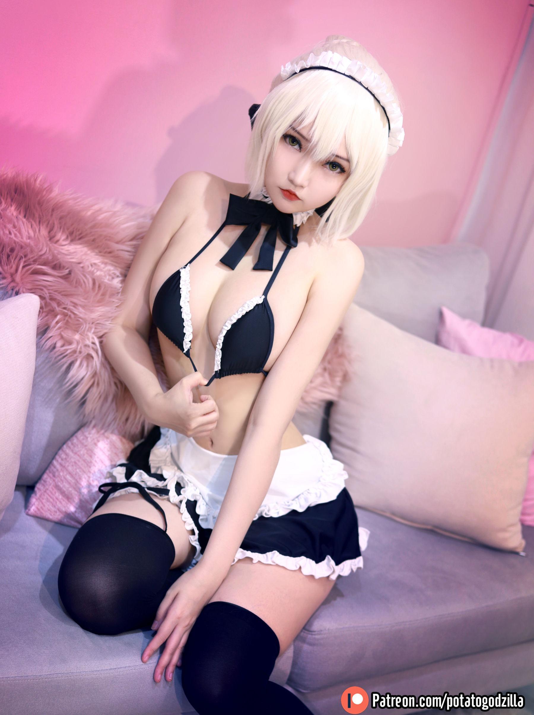 Coser小姐姐Potato Godzilla – Saber Alter Maid 套图(34)