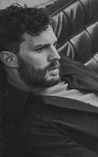 Jamie Dornan NNeqJLuT_o