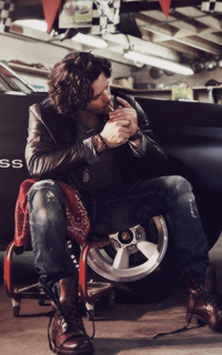 Nathan Parsons MzrCtmxd_o