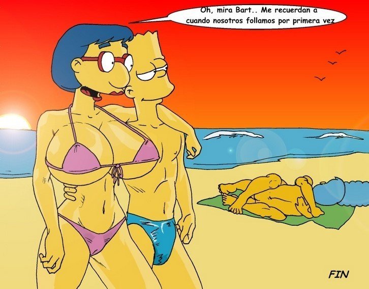 Marge en la Playa – Simpsons Hentai - 10