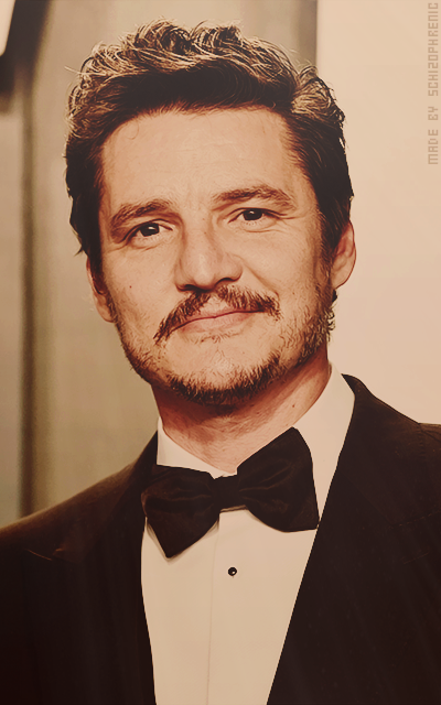 Pedro Pascal QYNn5UMH_o