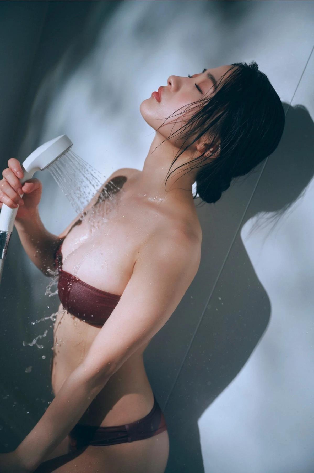 Ayano Sumida 澄田綾乃, FLASHデジタル写真集 「熱くさせて」 Set.01(19)