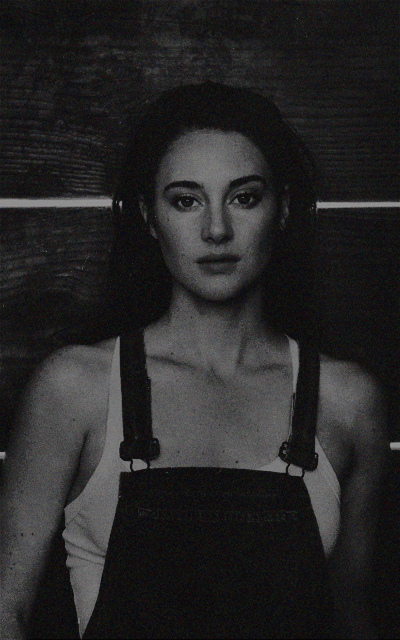 Shailene Woodley Z3fvaYiC_o