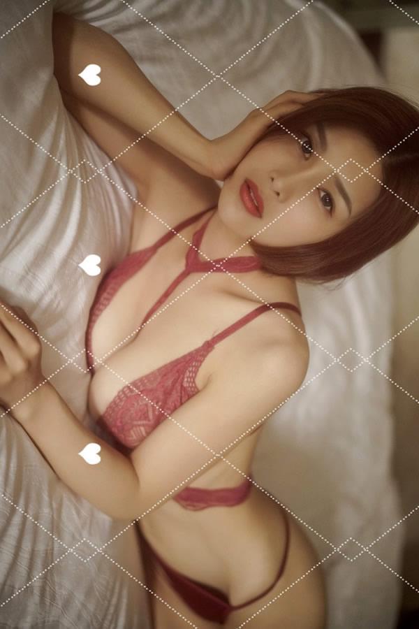 巨乳女神闫盼盼8月VIP性感红色蕾丝内衣完美诱惑写真(5)