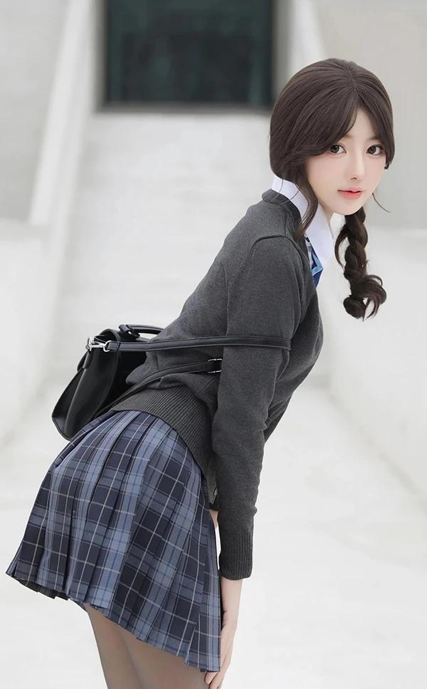 秀人女神桃妖夭邀约漂亮制服小姐姐到我家(3)