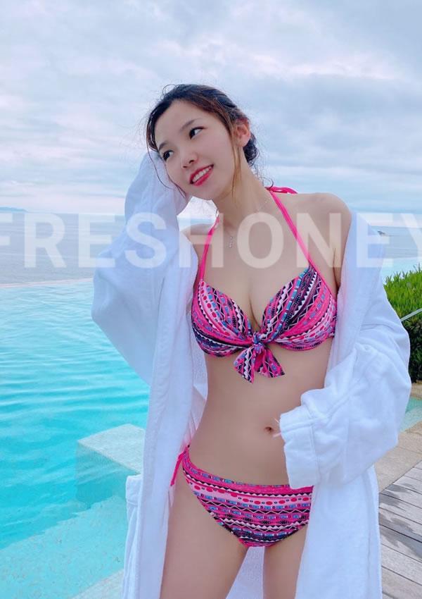 高颜值模特@PrettyBaby 私拍视图合集(24)