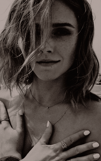 Emma Watson RGzfp9Bc_o