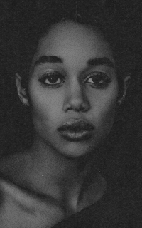 Laura Harrier C4K2FerC_o