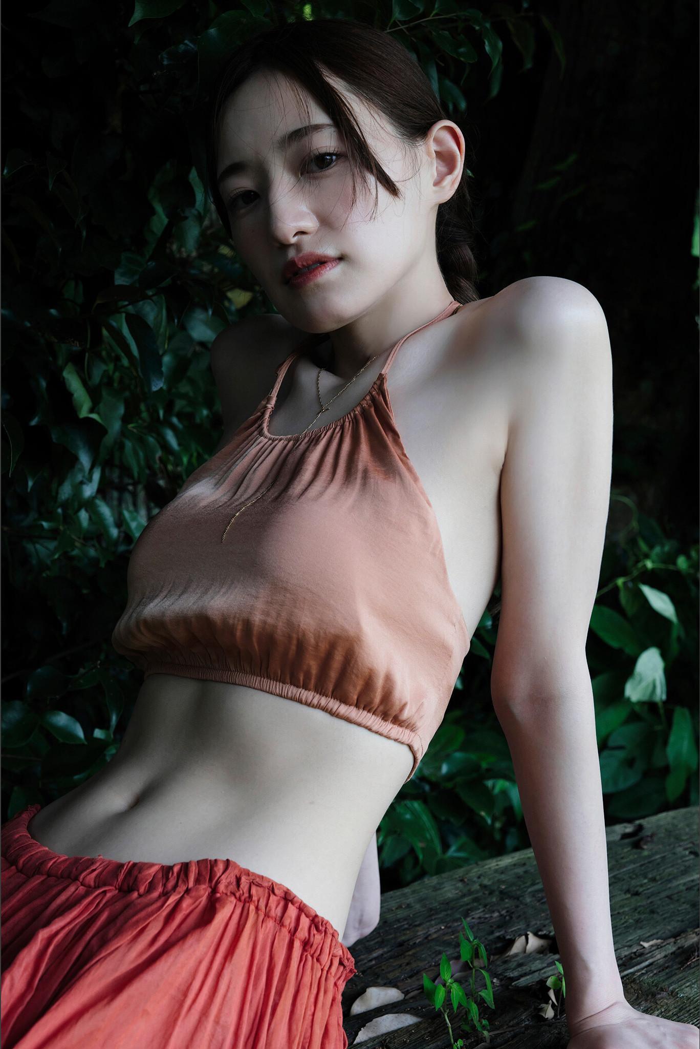 Kana Nakada 中田花奈, ヤンマガデジタル写真集 「Last of my 20s」 Set.03(4)