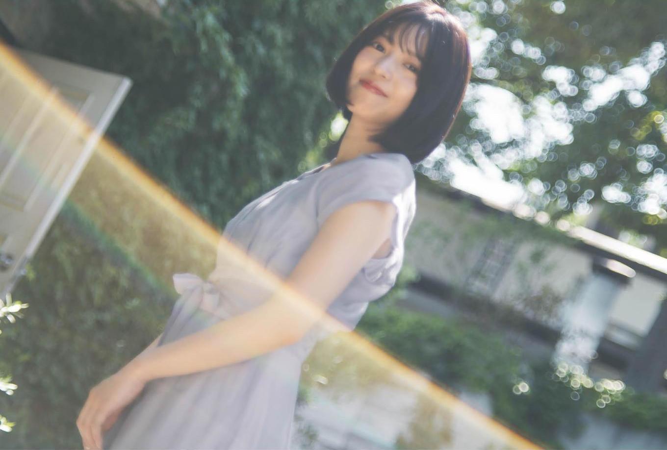 Arai Shiika 新井椎夏, 1st写真集 「うれしいな」 Set.01(21)