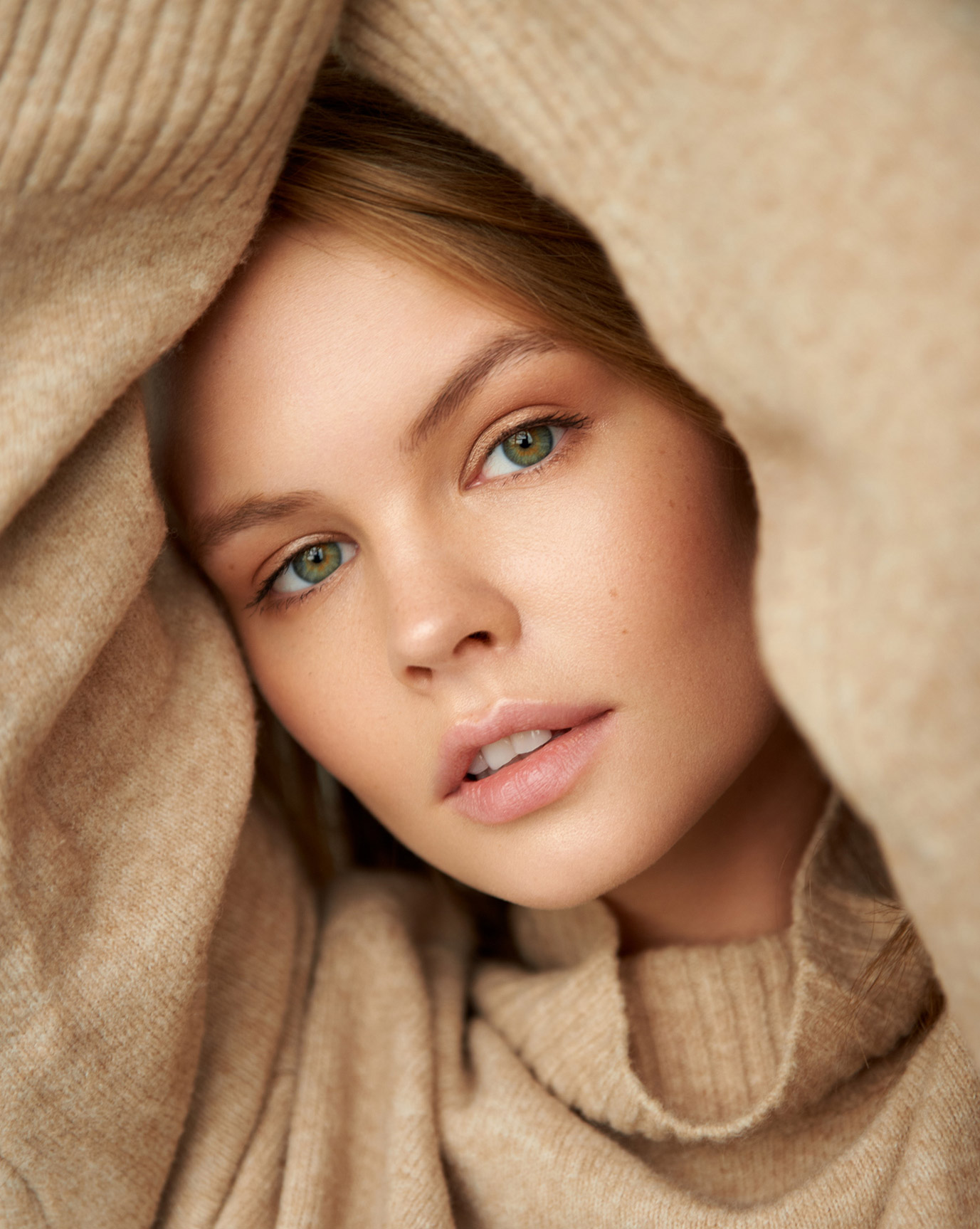 Anastasiya Scheglova by Konstantin Kryukovskiy Анастасия Щеглова, фотограф Константин Крюковский / фото 02