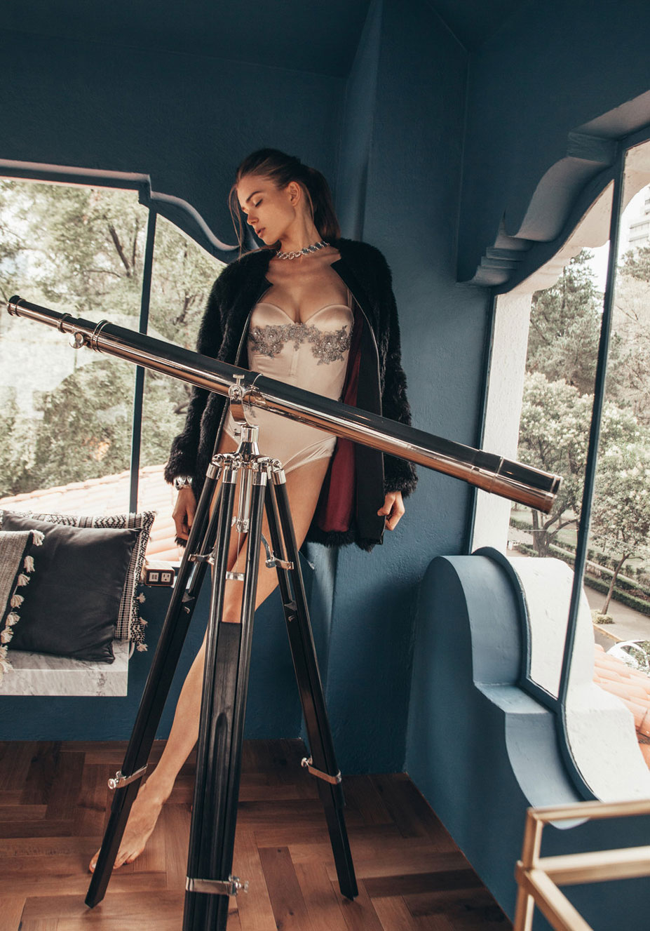 Woman We Love / Anna Stolz by Omar Coria Анна Штольц тестирует модную одежду / фото 14