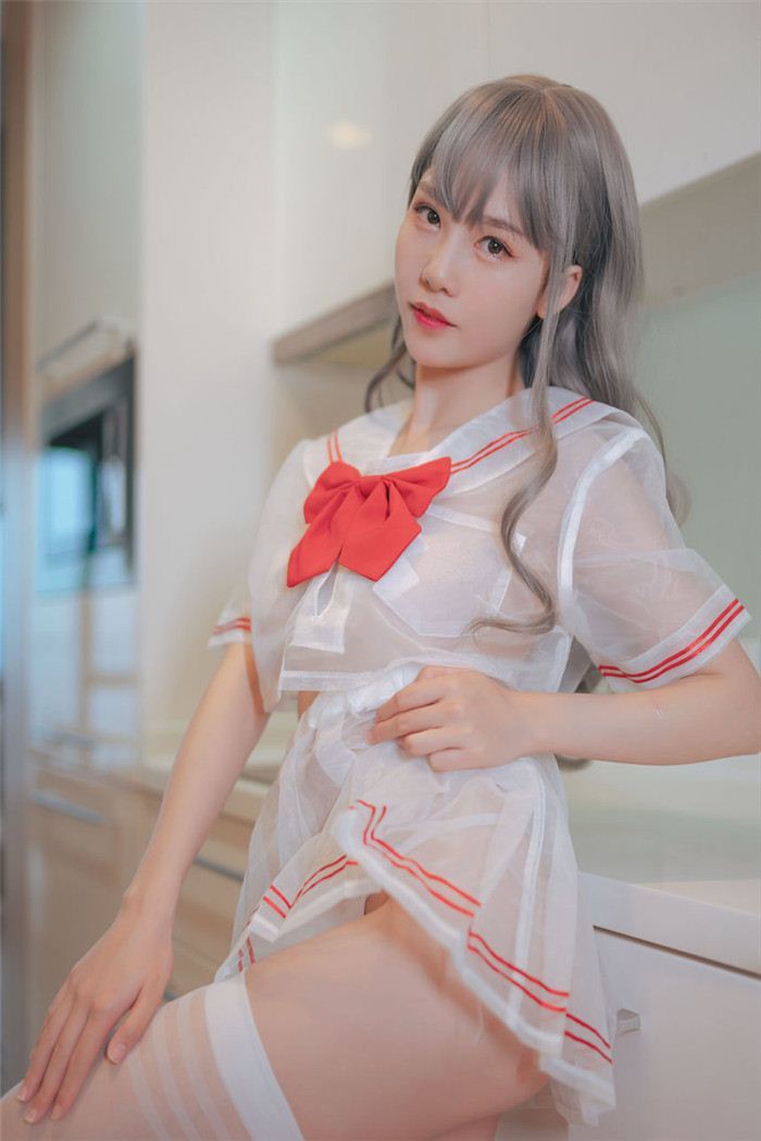 抖娘利世 透明jk制服写真(7)