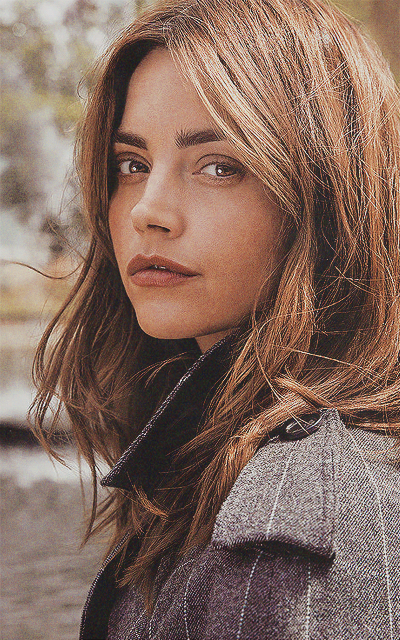 Jenna Coleman - Page 2 UvVTurSm_o