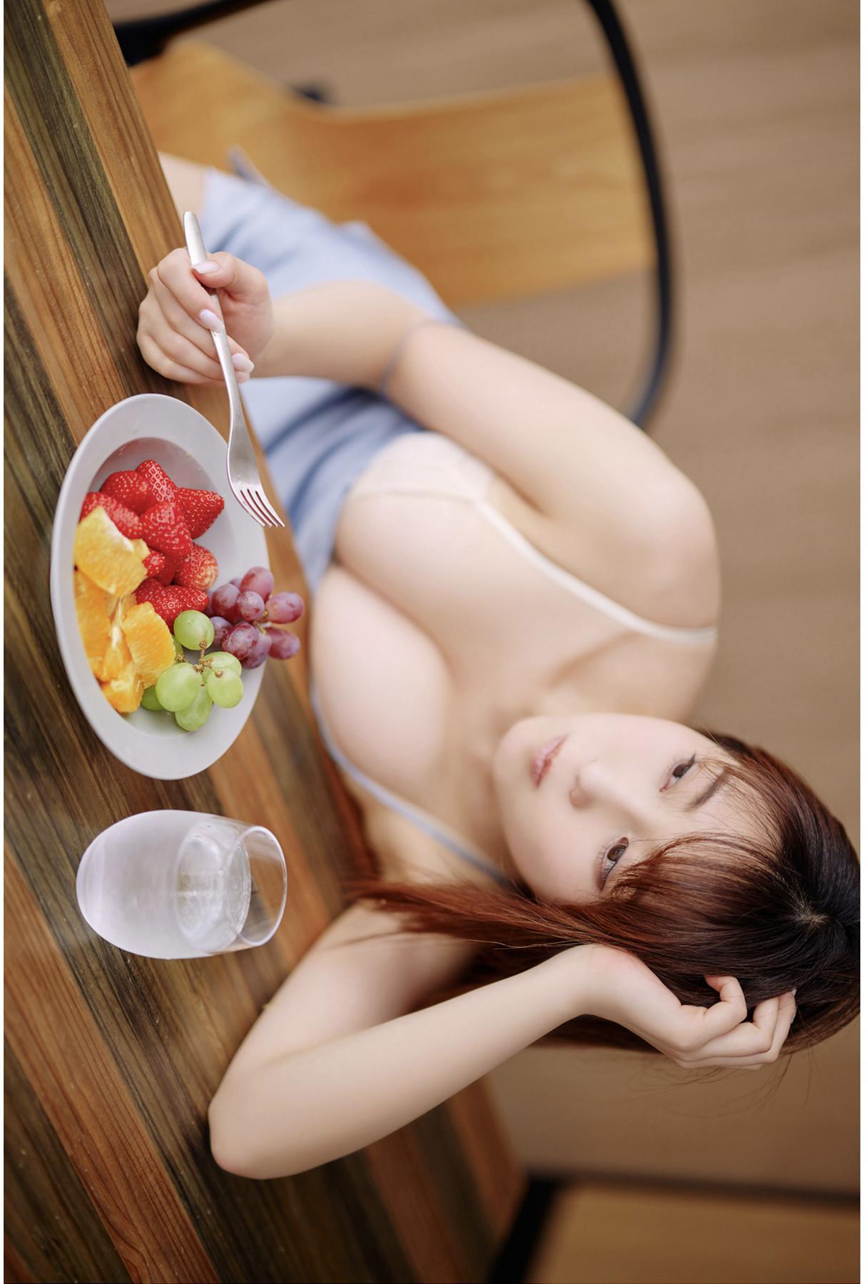 Tomomi Morisaki 森咲智美, 週刊ポストデジタル写真集 『500万人のおっぱい』 Set.04(5)