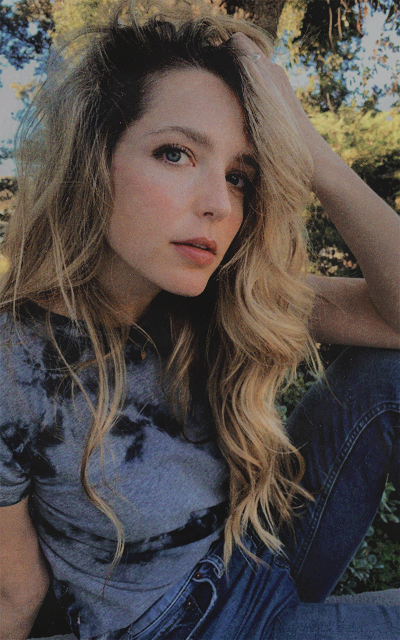 Jessica Rothe 5oxdmQDv_o