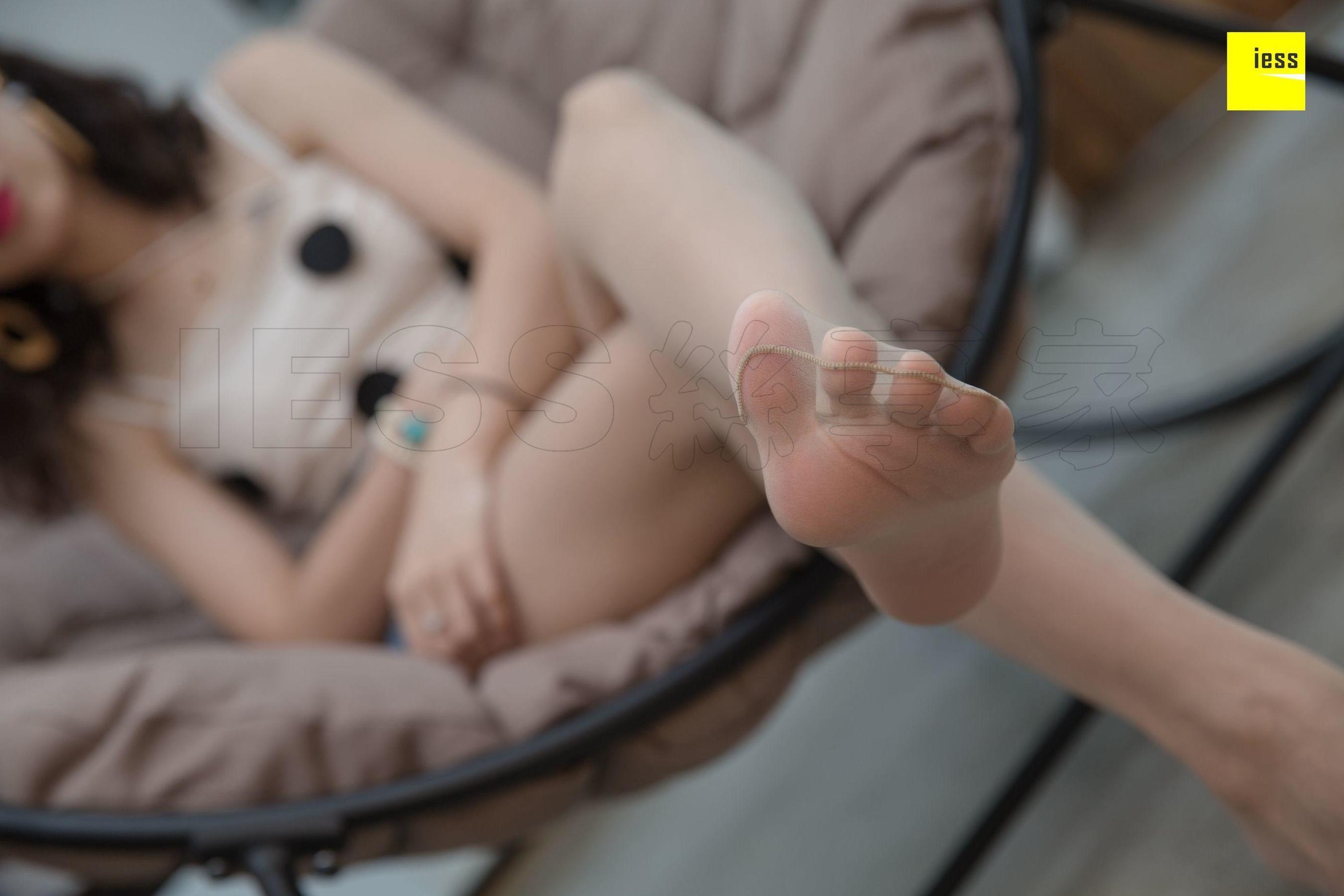 模特辣妈君君 《辣妈热裤凉拖》[异思趣向IESS] 写真集(80)