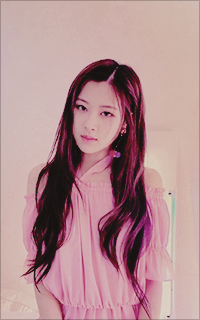 Park Chae Yeong (Rosé) VHqB8eqR_o
