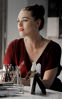 Katie McGrath 9aRwxtnq_o