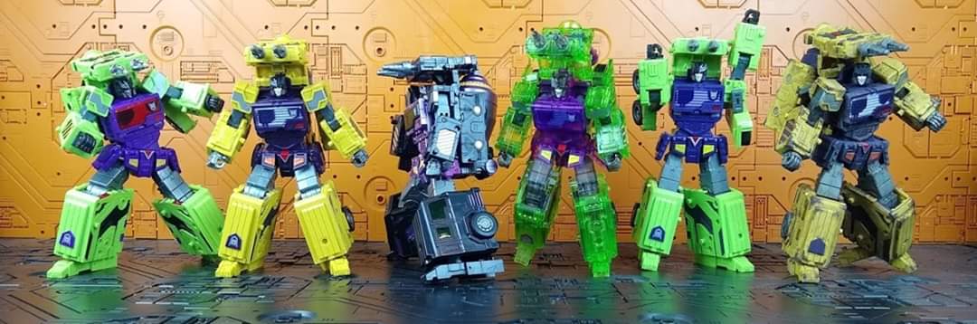 [Toyworld] Produit Tiers - Jouet TW-C Constructor aka Devastator/Dévastateur (Version vert G1 et jaune G2) - Page 11 MEk64bfz_o