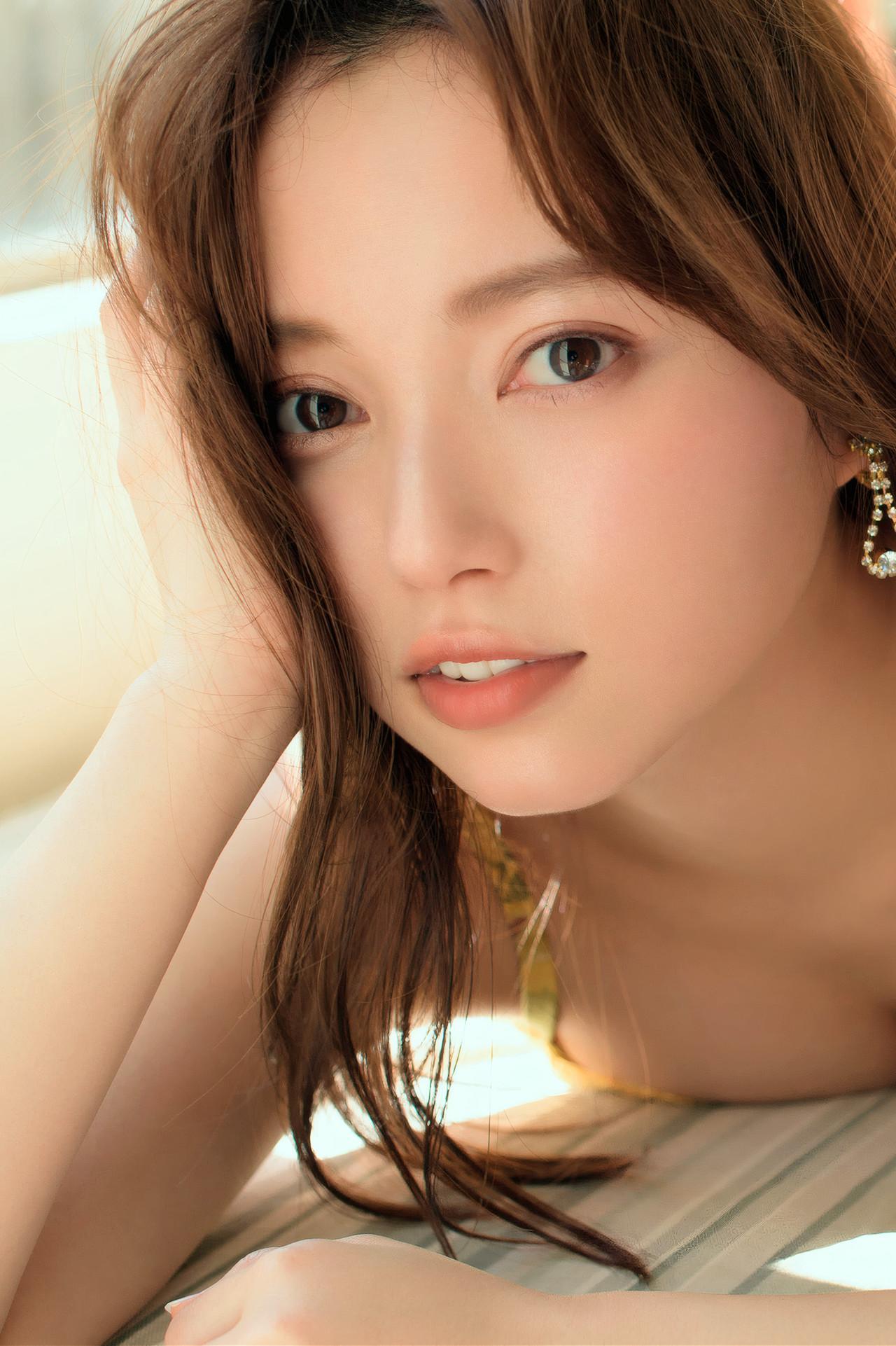 Sayaka Komuro 小室さやか, 週刊現代デジタル写真集 「海を見たくて」 Set.01(16)