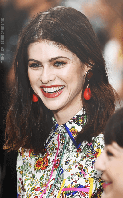 Alexandra Daddario RTJYoF2P_o