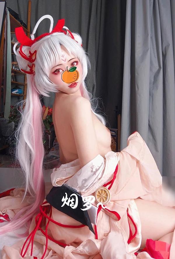 福利姬烟罗罗@yanluoluoya居家私拍尺度图2(21)