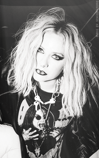 Avril Lavigne NV7nyWb7_o