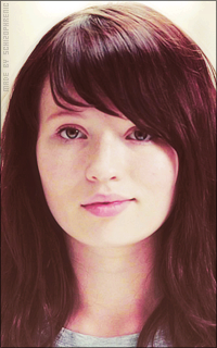 Emily Browning RSc6aCHo_o