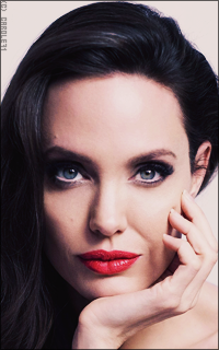 Angelina Jolie BlqWuMyi_o
