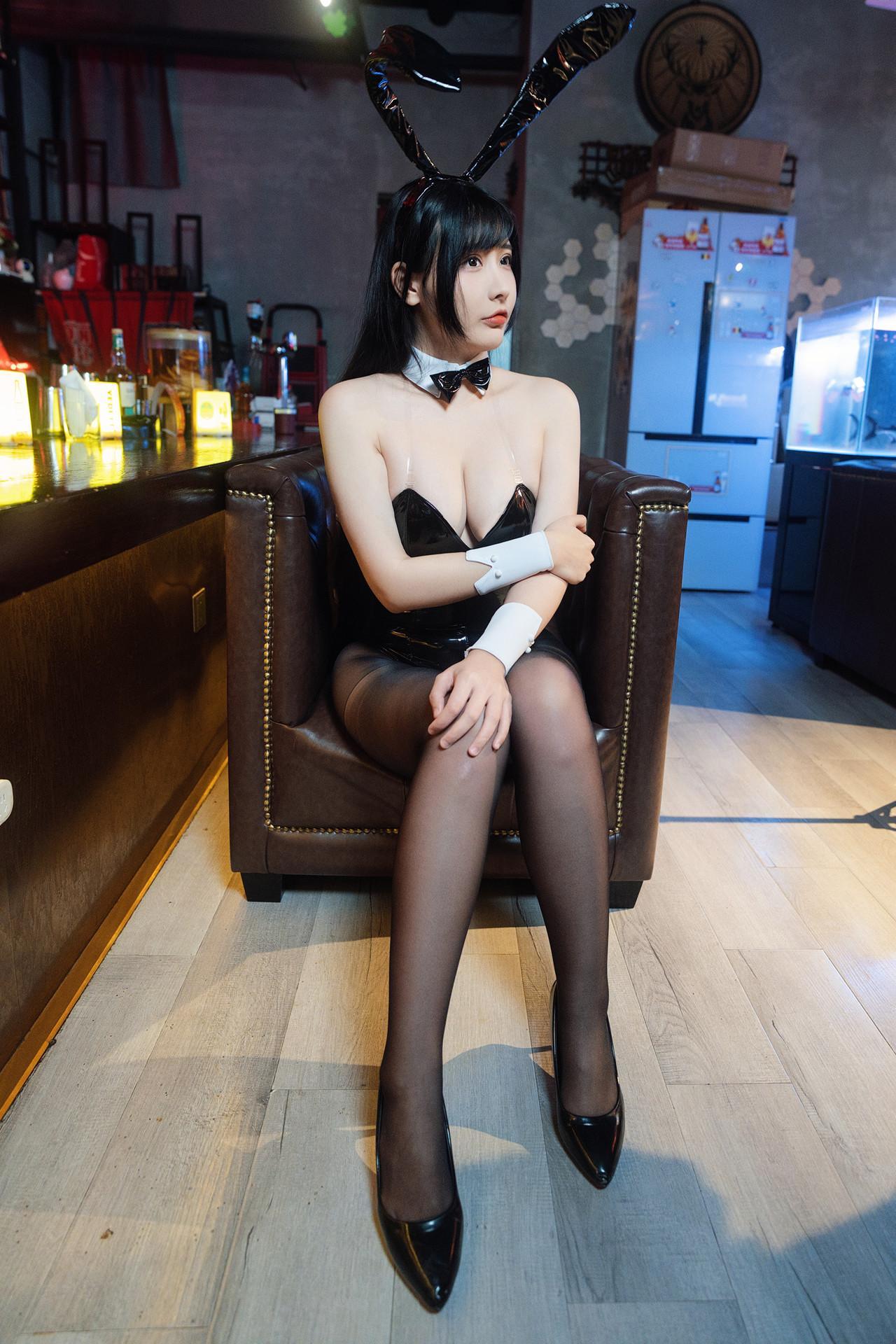 Cosplay 糖果果candy – 黑胶兔兔2 Set.01(46)