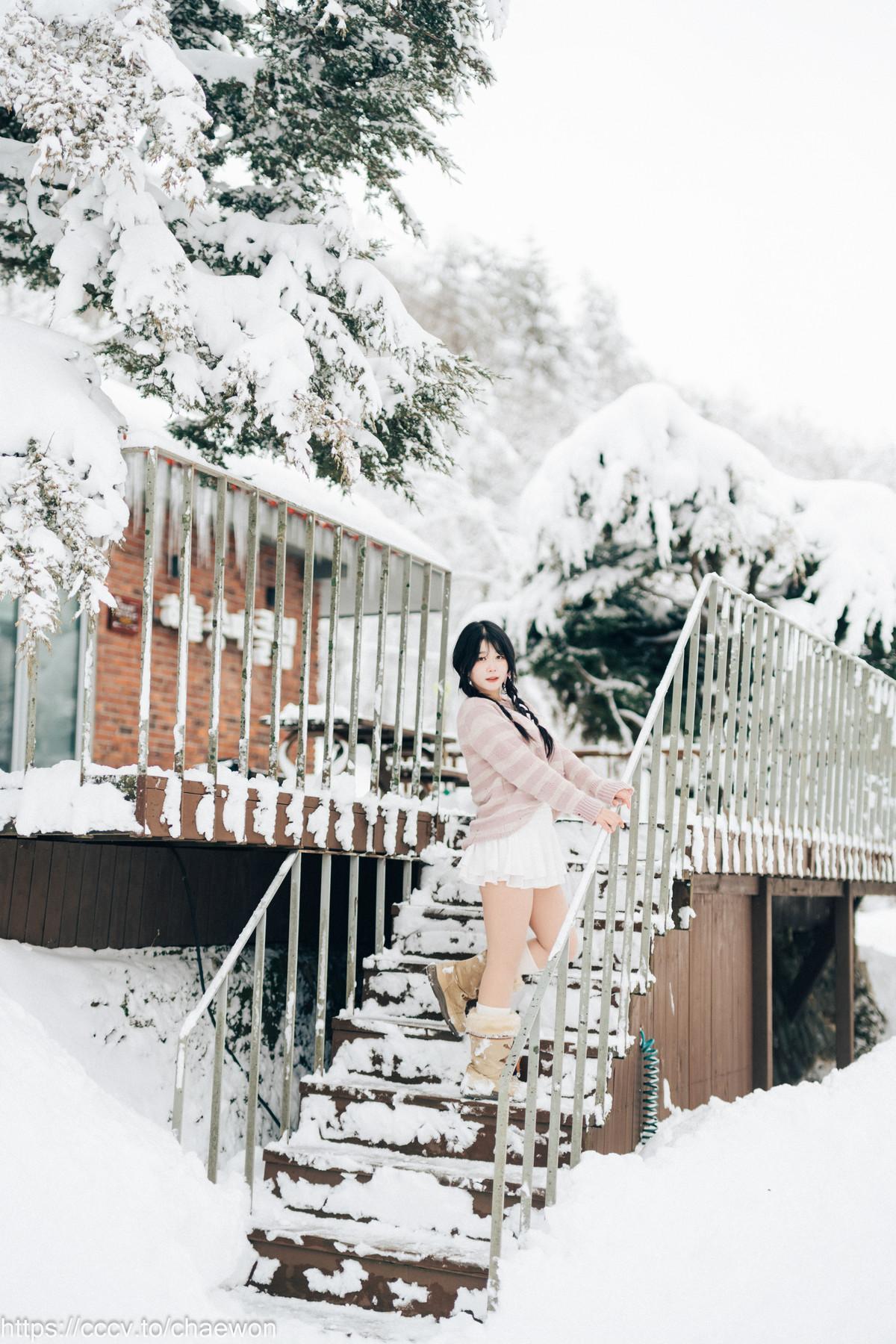 ZIA.Kwon 권지아, [Loozy] Snow Girl Set.01(21)